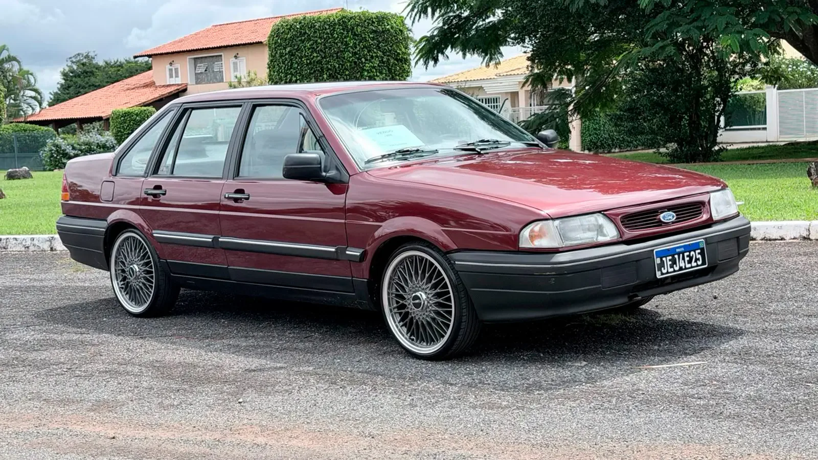 Ford Versailles 1996 a venda em Brasília – DF Ford Versailles 1996 a venda em Brasília – DF