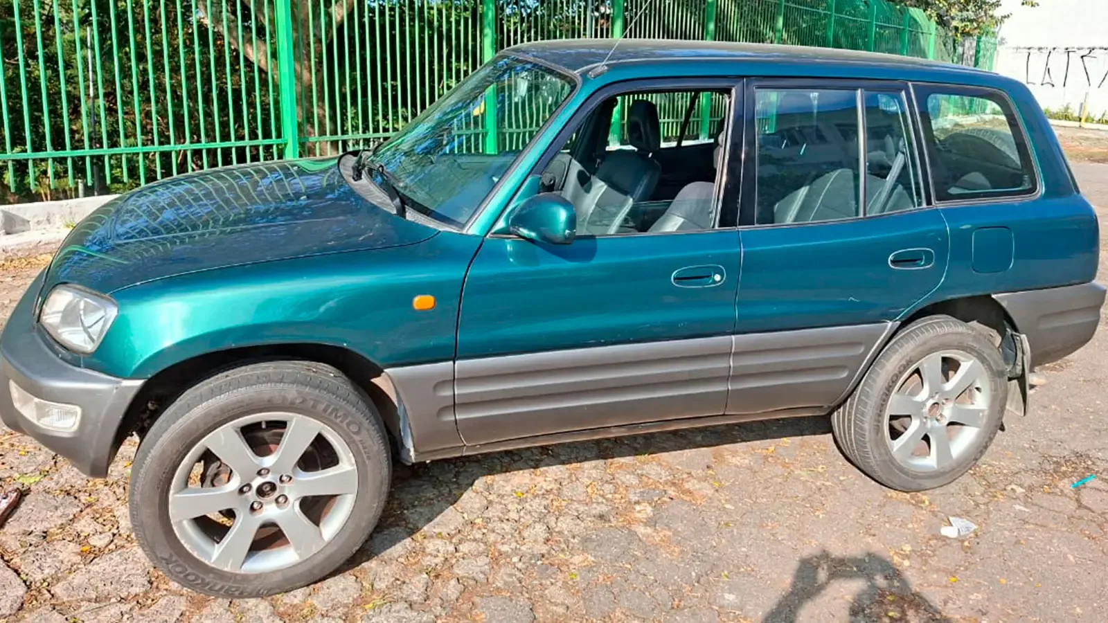 Toyota RAV4 1999 a venda em Estou em Osasco SP Toyota RAV4 1999 a venda em Estou em Osasco SP