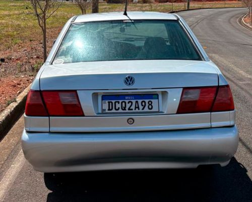 volkswagem_santana_2001_prata_jacutinga_mg_2