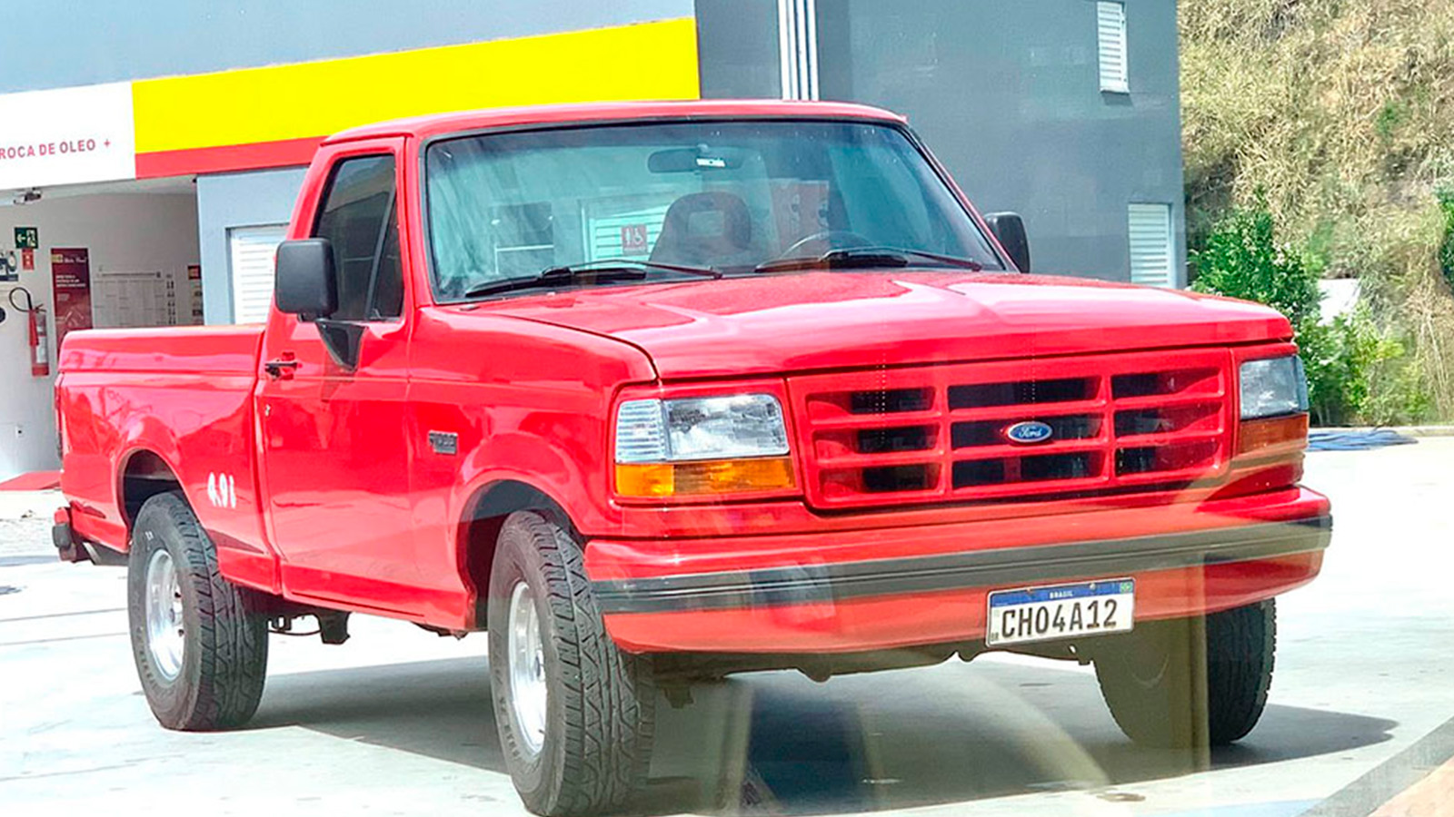F1000