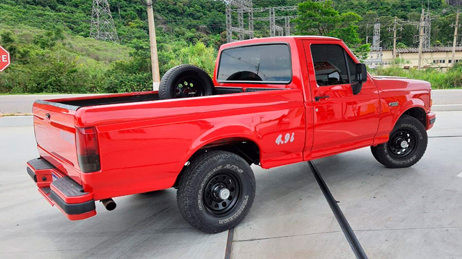F1000