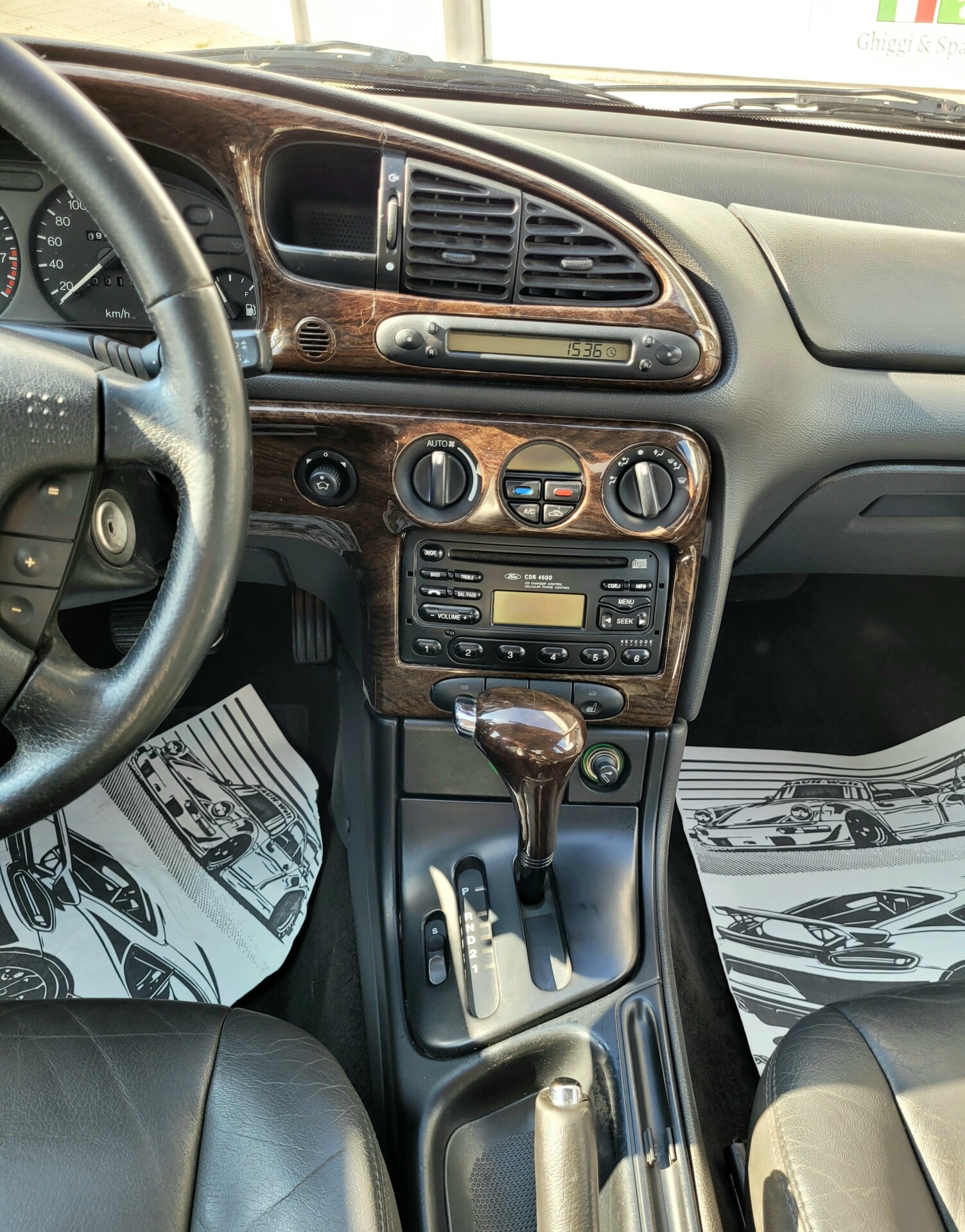 MONDEO GHIA V 6