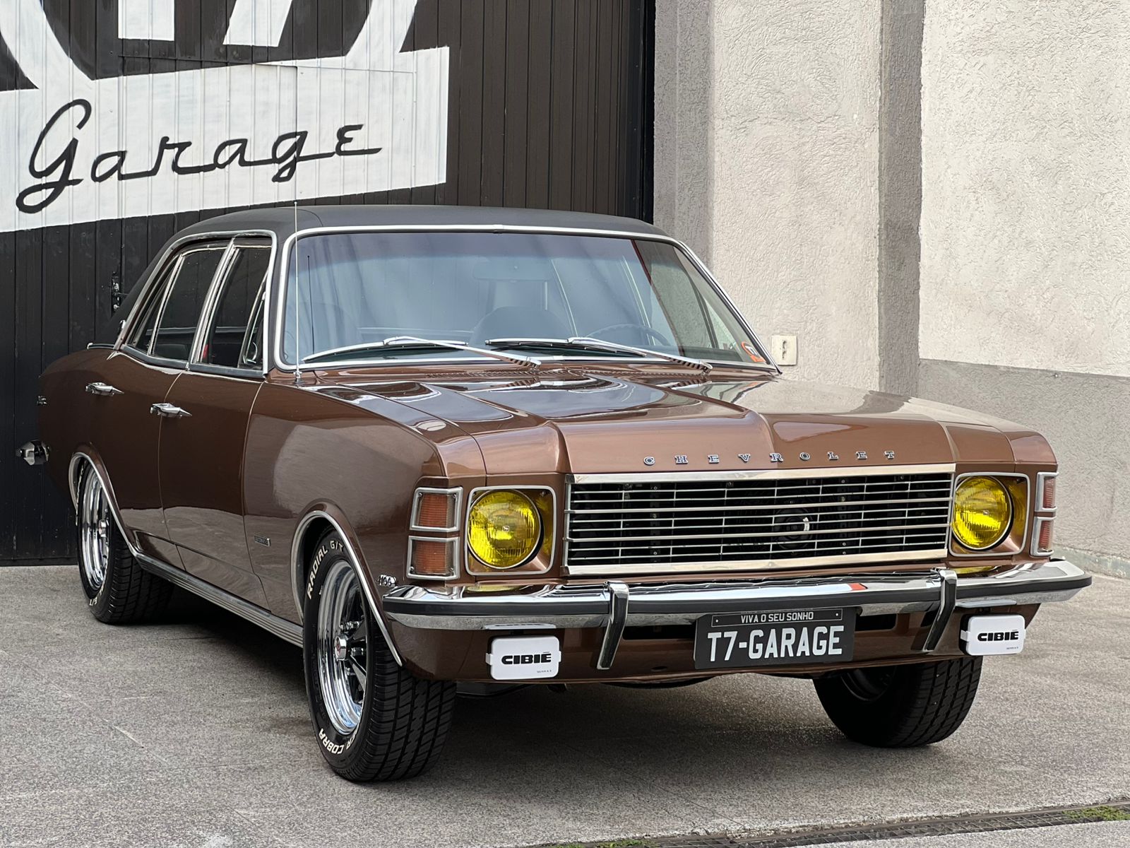 Opala Comodoro 1976