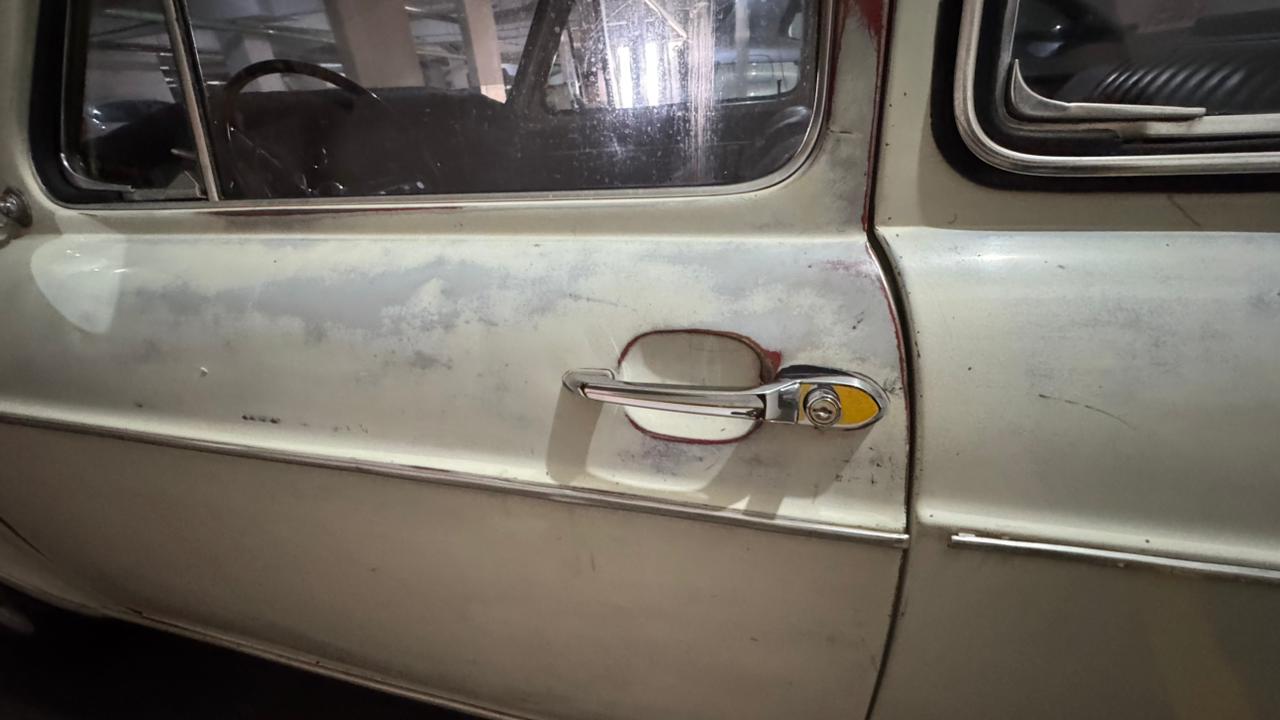 VW Variant 1971 a venda - bancos e interior | Carro Antigo a Venda
