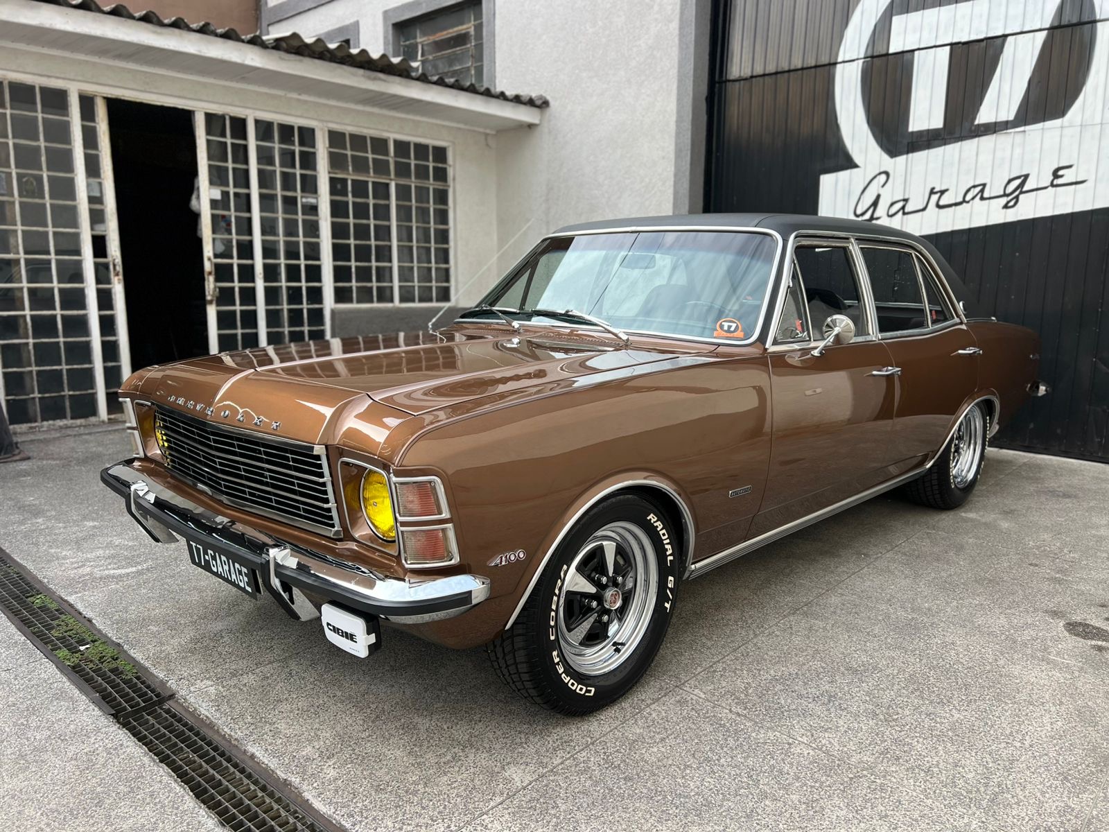 Opala Comodoro 1976