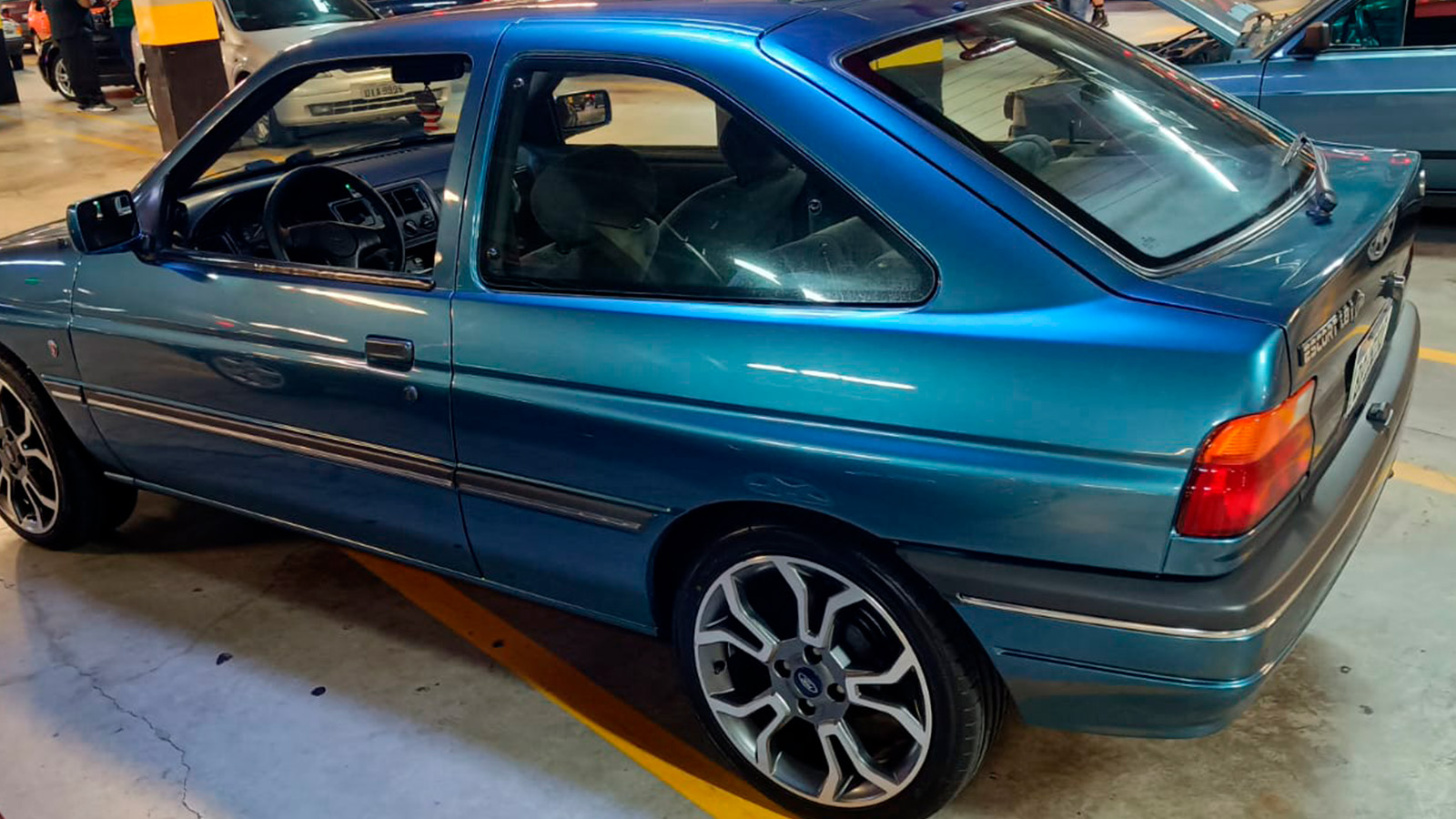 Ford Escort 1994 a venda - detalhe do carro antigo | Carro Antigo a Venda