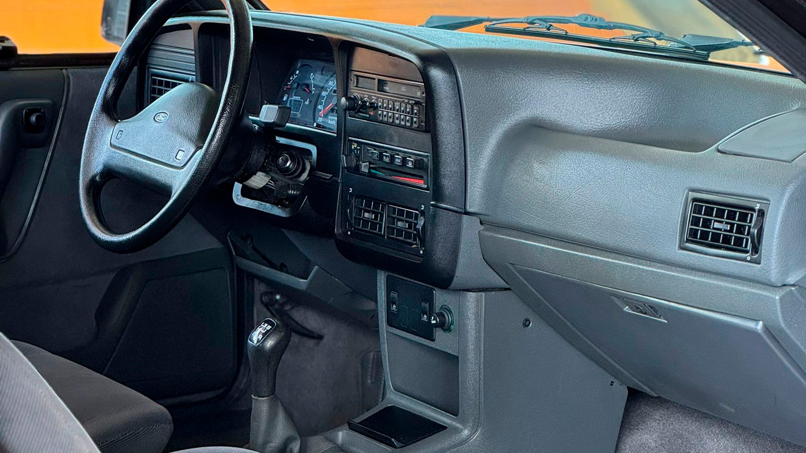 Ford Versailles Royale 1990 a venda - interior | Carro Antigo a Venda