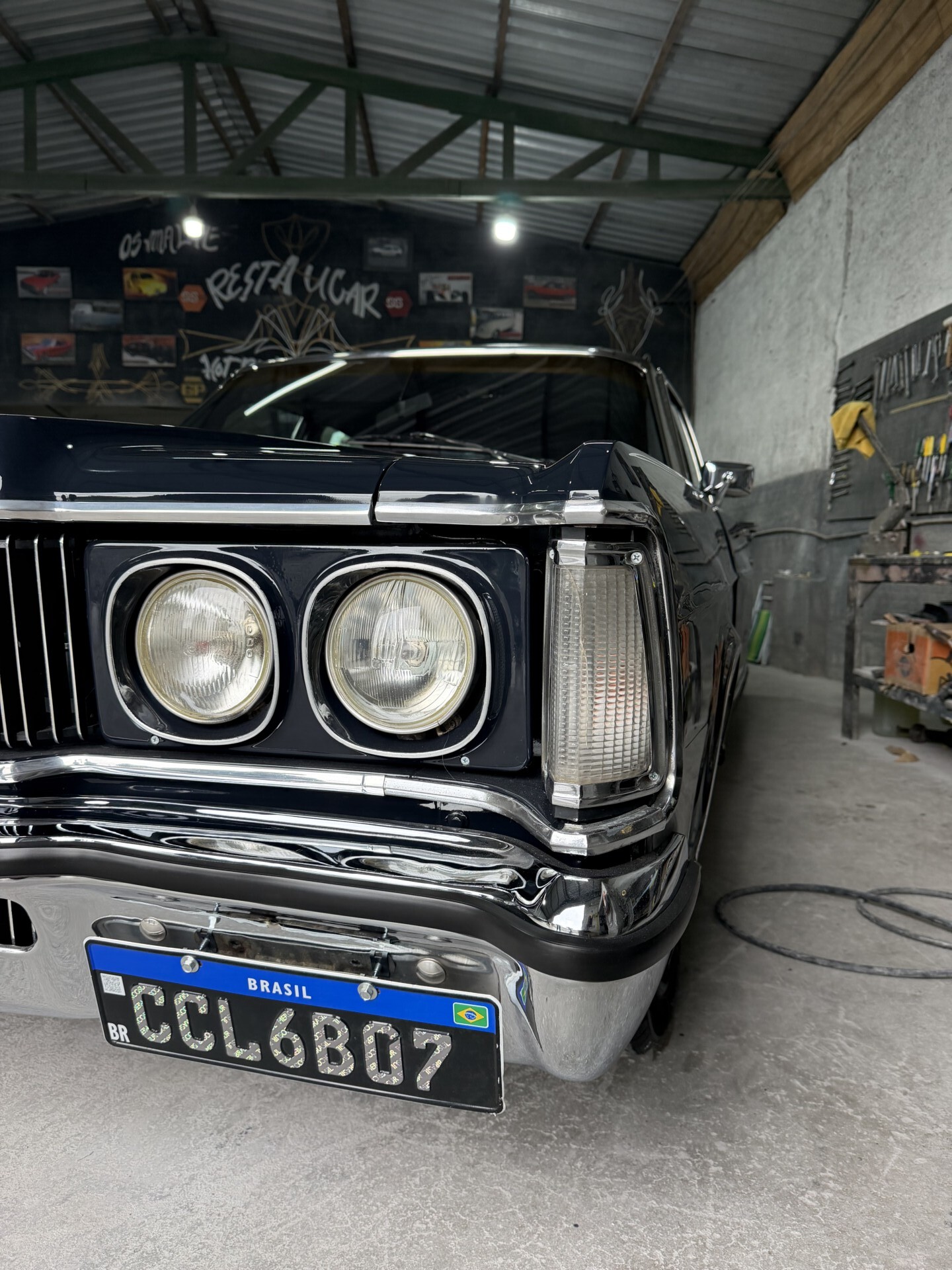 FORD LANDAU 1981