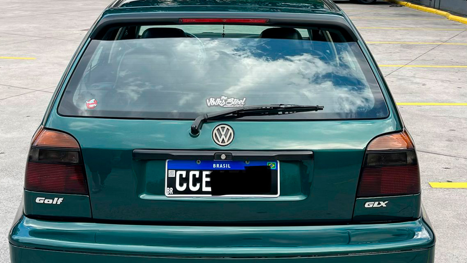 Volkswagen Golf GLX 1995 a venda - vista traseira e acabamento | Carro Antigo a Venda