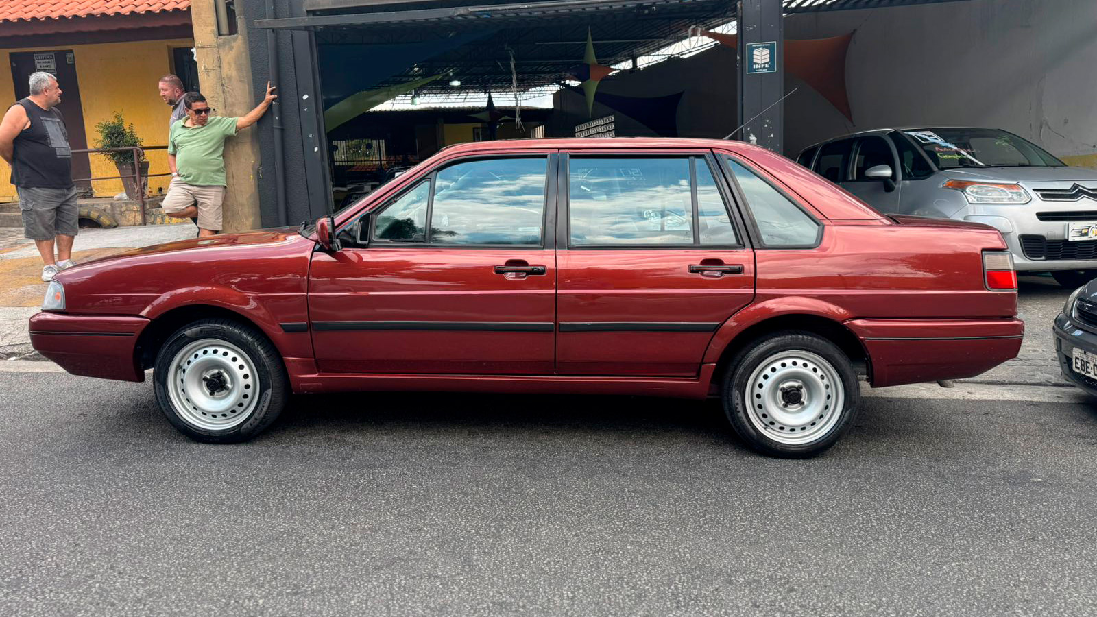 Volkswagen Santana 1997 a venda - detalhe externo | Carro Antigo a Venda